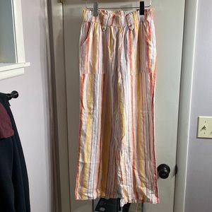 Wide leg linen type pants. Womens size medium